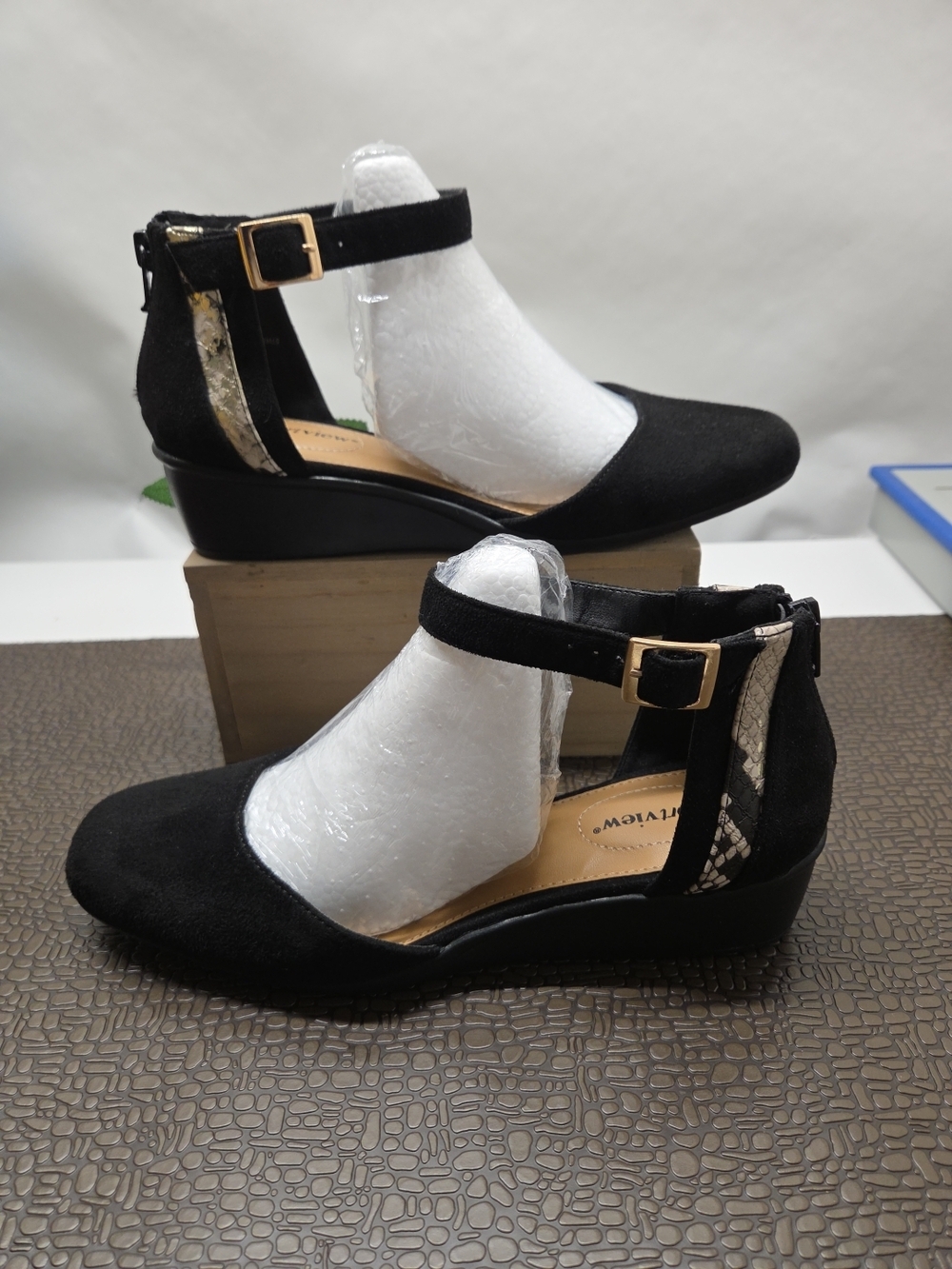 Comfortview The Aurelia Pump - 8 1/2 W, Black